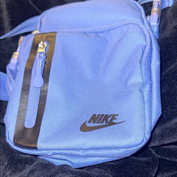 Nike Elemental Premium Crossbody Bag Unisex Sportswear Casual Bag - Picture 5 of 11